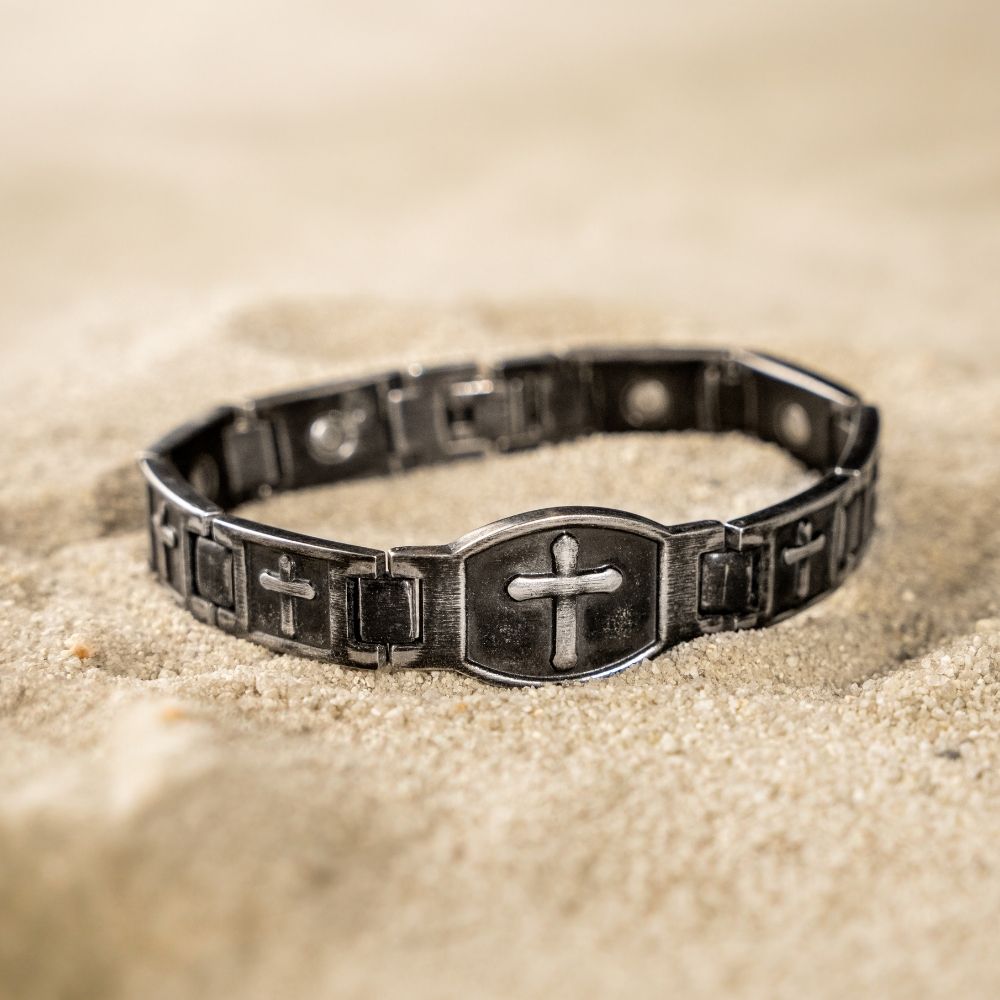 'For The Fallen' Arlington Magnetic Bracelet: Helps Pair Veterans With A Service Dog Or Shelter Dog