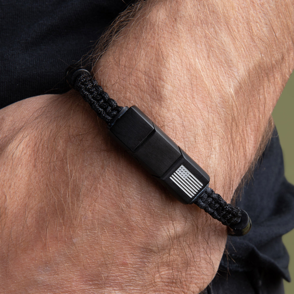 00 Buck Magnum Titanium Magnetic Bracelet : Helps Pair Veterans With A Service Dog Or Shelter Dog